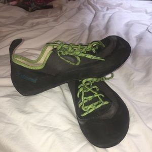 Climbing shoes